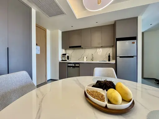 Kora Beach Resort — 2-bed corner unit, leasehold resale - รูปภาพ 1