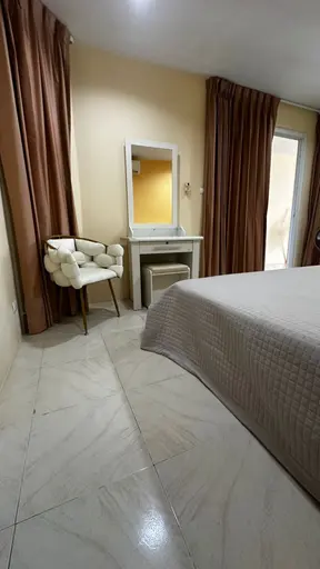 شقتان مكونتان من غرفة نوم واحدة في Palm Breeze Resort، ناي هارن — مزاد - صورة 4