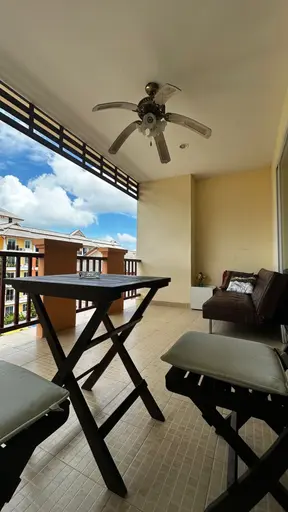 Two 1-bedroom apartments at Palm Breeze Resort, Nai Harn — auction - Photo 10