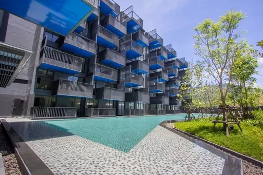The Deck Patong 2