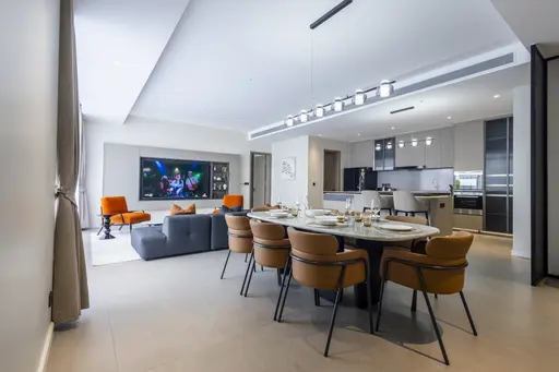 Clover Residence 5