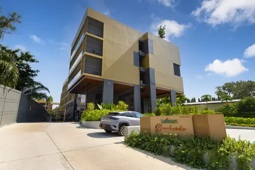 Laguna Beachside Residences 2