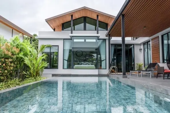 Nai Harn Baan Bua - Baan Varij